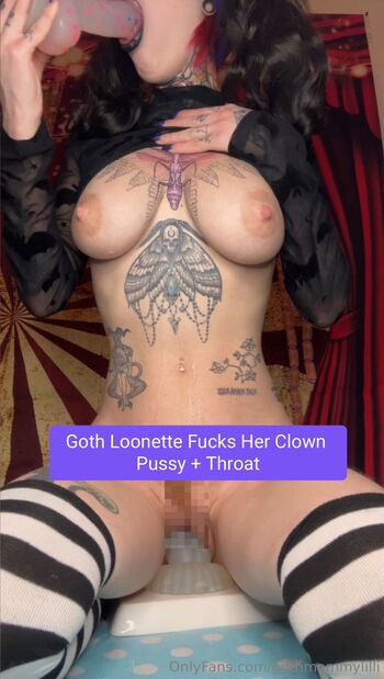 Goth M0mmy Lill / gothmommylilli nude photo #4