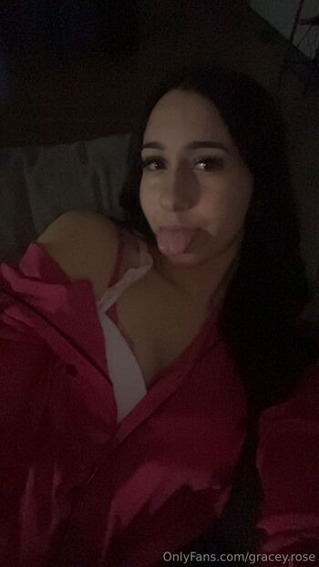 Grace / gracey.rose nude photo #8