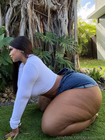 x airplane girl / graciebon2 nude photo #62