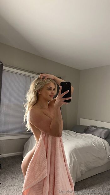 Graci / graciefree nude photo #11