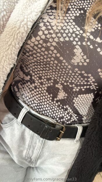 Graci / graciemae33 nude photo #4