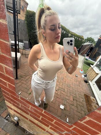 Graci / graciemae33 nude photo #26