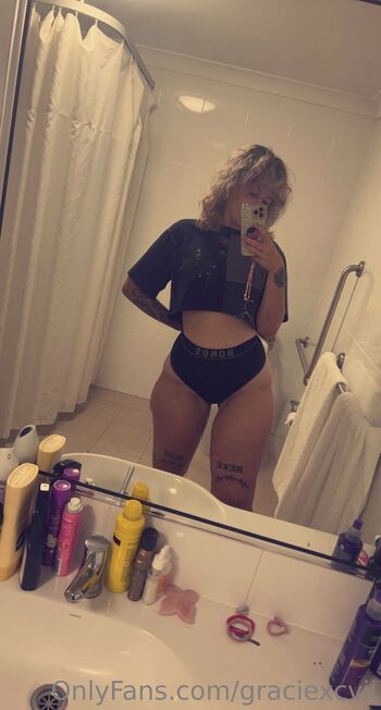 𝖌𝖗𝖆𝖈𝖎 / graciexcvii nude photo #20