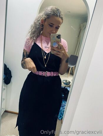 𝖌𝖗𝖆𝖈𝖎 / graciexcvii nude photo #21