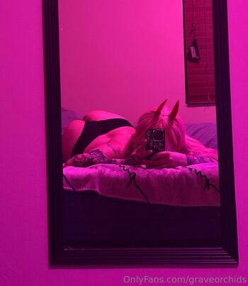 Grave / graveorchids nude photo #20