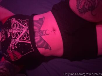 Grave / graveorchids nude photo #28