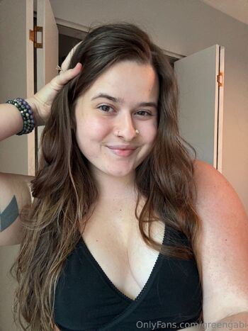 Gab / greengabi nude photo #1