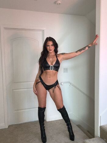 Arabella Mia / greengirlbella nude photo #10