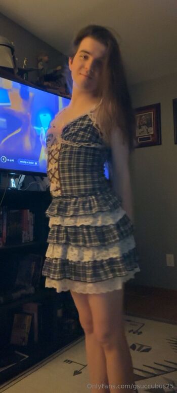 Drewskii / gsuccubus25 nude photo #23