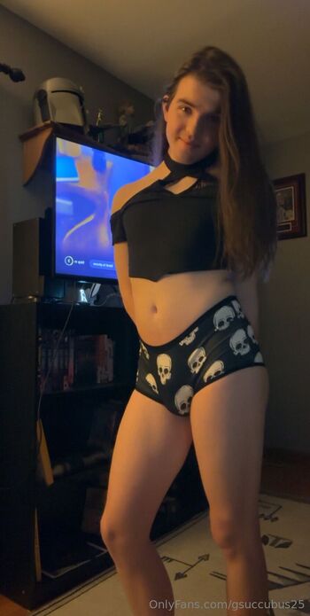 Drewskii / gsuccubus25 nude photo #37