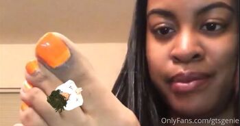 Giantess Geni / gtsgenie nude photo #13