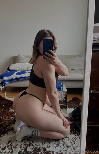 Sa / gurlbackdoor nude photo #7