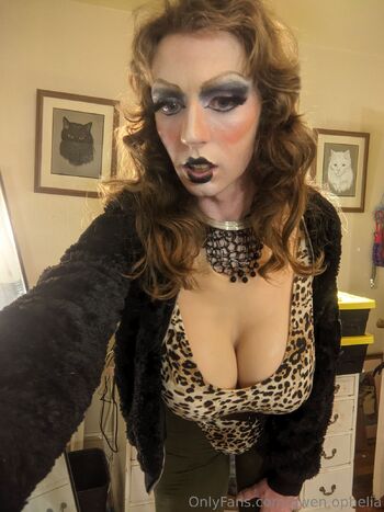 Gwen Opheli / gwen.ophelia / gwen_ophelia / gwynophelia nude photo #9