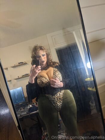 Gwen Opheli / gwen.ophelia / gwen_ophelia / gwynophelia nude photo #10