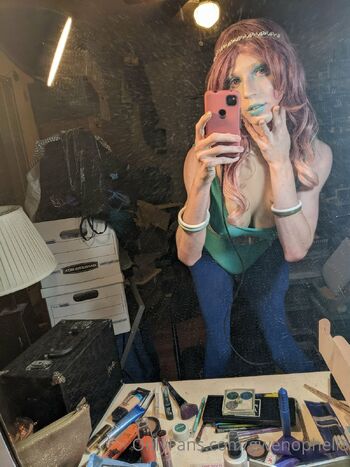 Gwen Opheli / gwen.ophelia / gwen_ophelia / gwynophelia nude photo #33