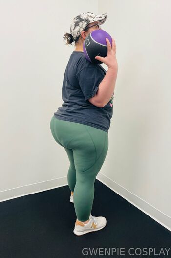 Gwenpi / gwenpie nude photo #15