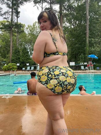 Gwenpi / gwenpie nude photo #17