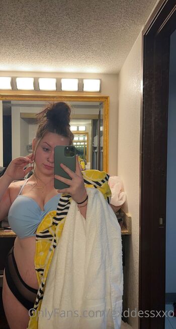 LUNA CREAM QUEEN / gxddessxxo nude photo #9