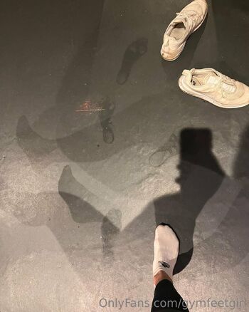 Gym Feet Gir / gymfeetgirl nude photo #11