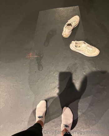 Gym Feet Gir / gymfeetgirl nude photo #12