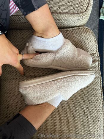 Gym Feet Gir / gymfeetgirl nude photo #19