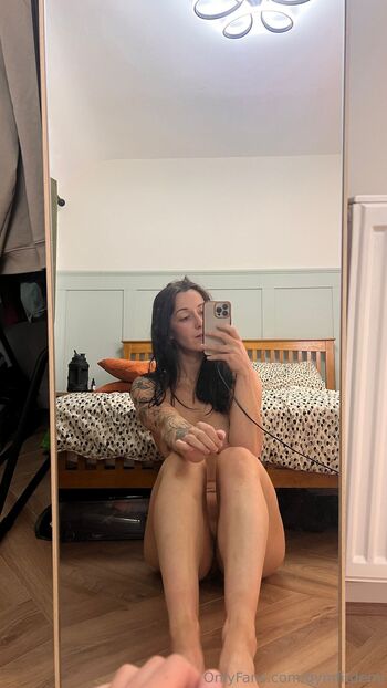 Dem / gymfitdemi nude photo #16