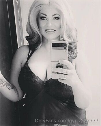 GypsyNi / gypsynix777 nude photo #31