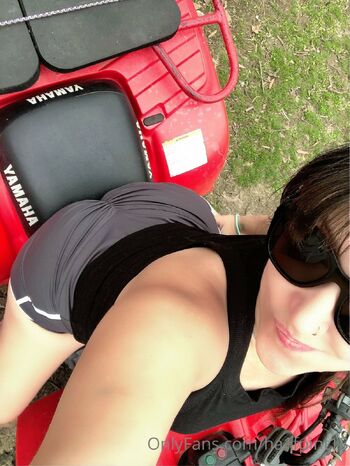 Tiffanie Byr / ha1fpint13 nude photo #6