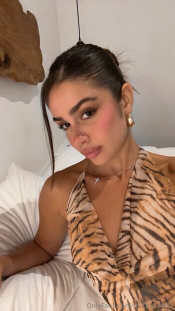 Hadley / hadleywillow nude photo #1