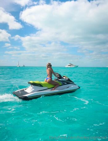 Hailey Sigmon / hailey.sigmond nude photo #31