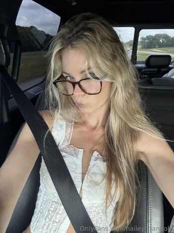 Hailey / hailey_pandolfi nude photo #5