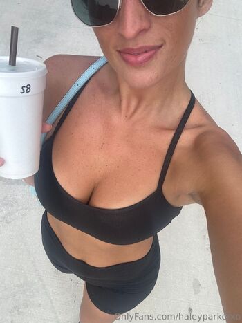 Hailey Parker / haileyparkerxo nude photo #5