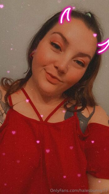 Hale / halesbunny77 nude photo #11