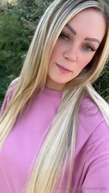 Haley 63 Big Titty Blonde / haleyonlyxo / haleyonlyx nude photo #1