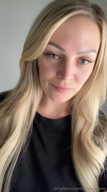 Haley 63 Big Titty Blonde / haleyonlyxo / haleyonlyx nude photo #6