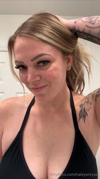 Haley 63 Big Titty Blonde / haleyonlyxo / haleyonlyx nude photo #10