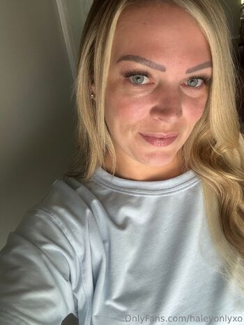 Haley 63 Big Titty Blonde / haleyonlyxo / haleyonlyx nude photo #11