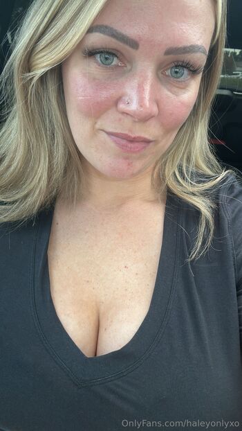 Haley 63 Big Titty Blonde / haleyonlyxo / haleyonlyx nude photo #23