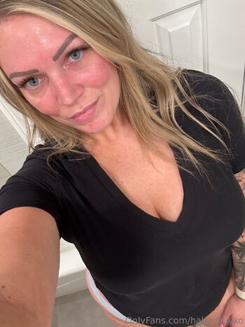 Haley 63 Big Titty Blonde / haleyonlyxo / haleyonlyx nude photo #24