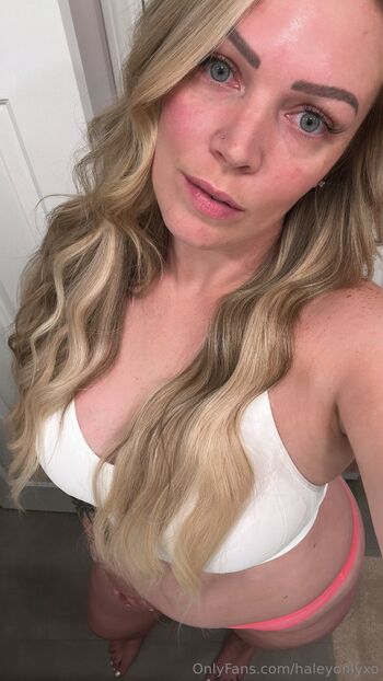 Haley 63 Big Titty Blonde / haleyonlyxo / haleyonlyx nude photo #33