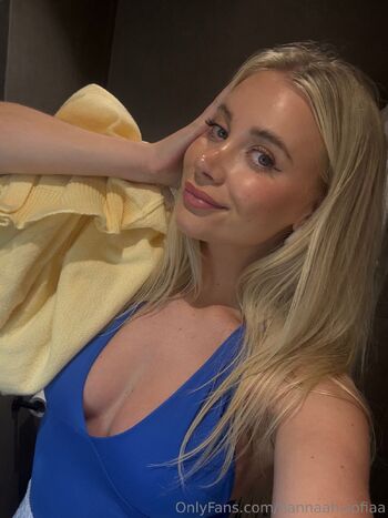 Hannah / hannaah.sofiaa nude photo #7