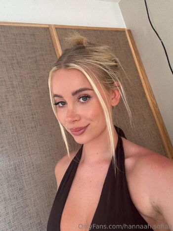 Hannah / hannaah.sofiaa nude photo #14