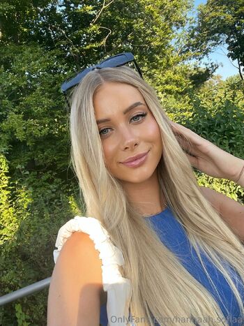 Hannah / hannaah.sofiaa nude photo #38