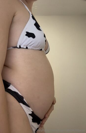 Hanna / hannah0420bear nude photo #13