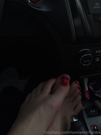 Hannah Richardso / hannahrichardss nude photo #2