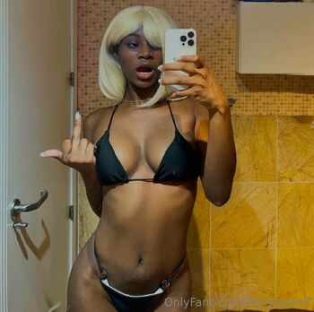 Hanyia Sehi / hanyiasehif nude photo #6