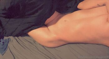 Harle / harleygirl420 nude photo #33