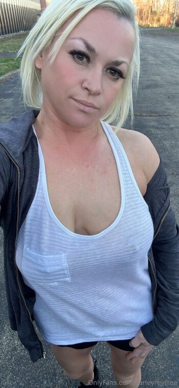 kinky pegging mommy domme HarleyRey / harleyreyfree nude photo #12