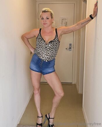 kinky pegging mommy domme HarleyRey / harleyreyfree nude photo #30