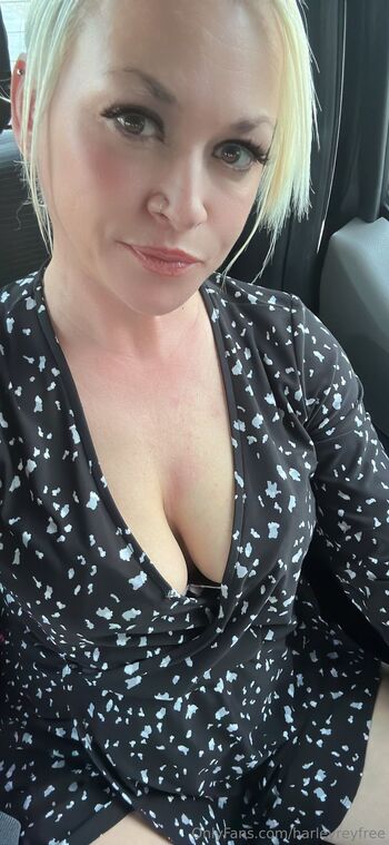 kinky pegging mommy domme HarleyRey / harleyreyfree nude photo #38